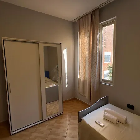 Séjour chez l'habitant Deny's - With Shared Kitchen & Bathroom *