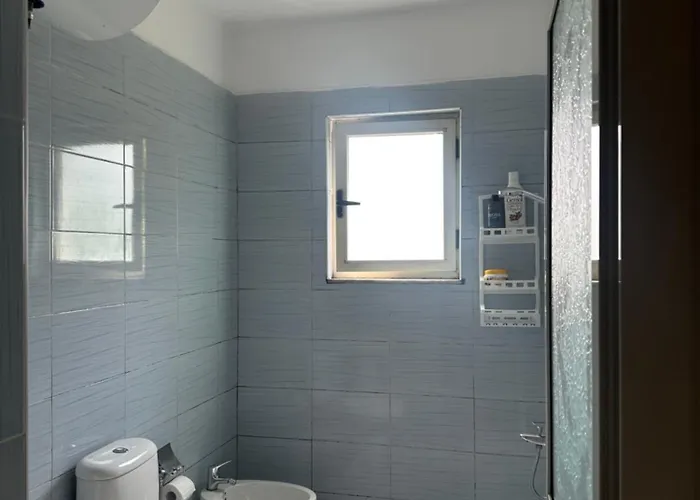 Deny's - With Shared Kitchen & Bathroom Privat bolig